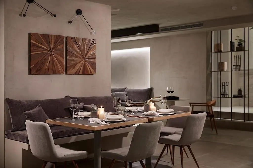 Cw Athens Riviera Suite-1